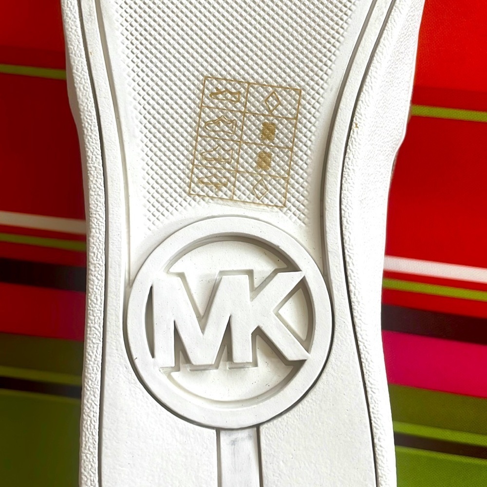 Brand New Michael Kors Logo Slip-On Sneakers Neutral Rubber Sole - Picture 12 of 13